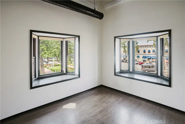 10 Plaza, Orange, California 92866