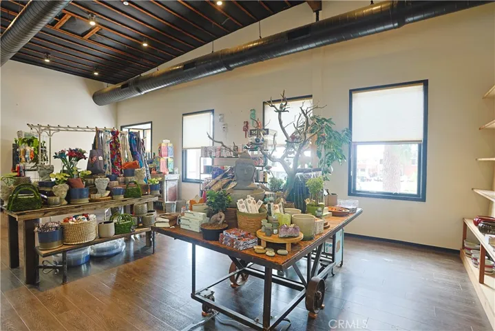 10 Plaza, Orange, California 92866