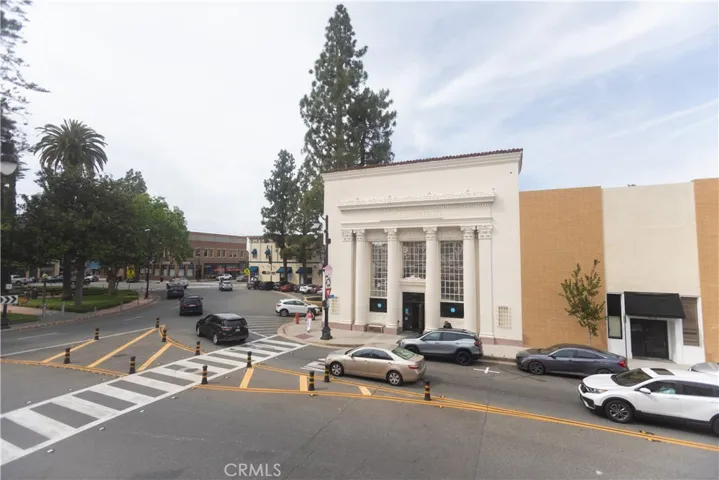 10 Plaza, Orange, California 92866