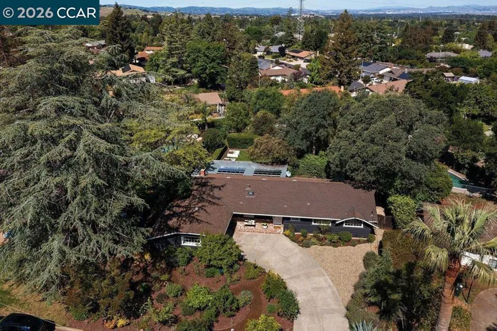 1025 Panadero Way, Clayton, California 94517