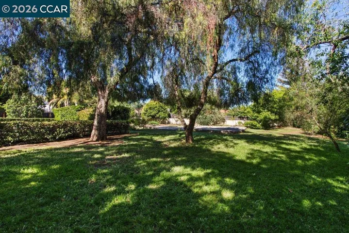 1025 Panadero Way, Clayton, California 94517