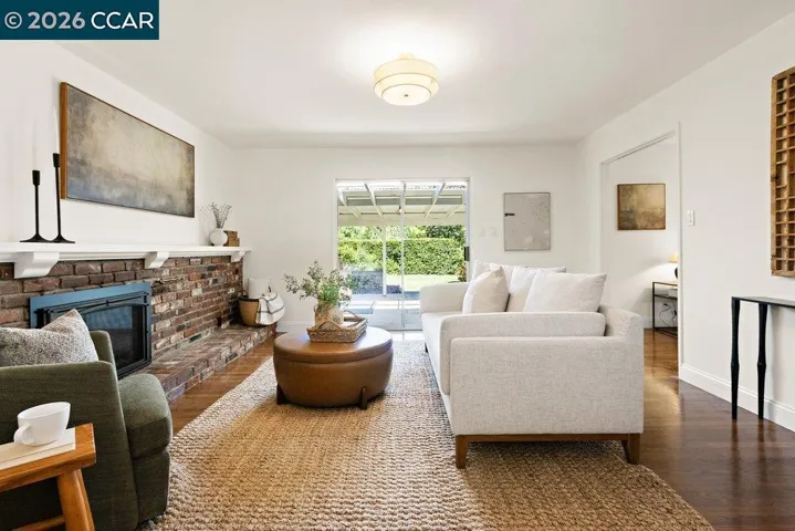 1025 Panadero Way, Clayton, California 94517