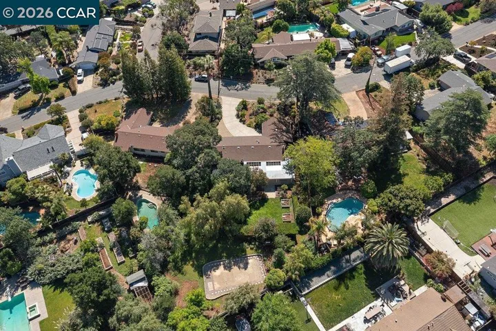 1025 Panadero Way, Clayton, California 94517