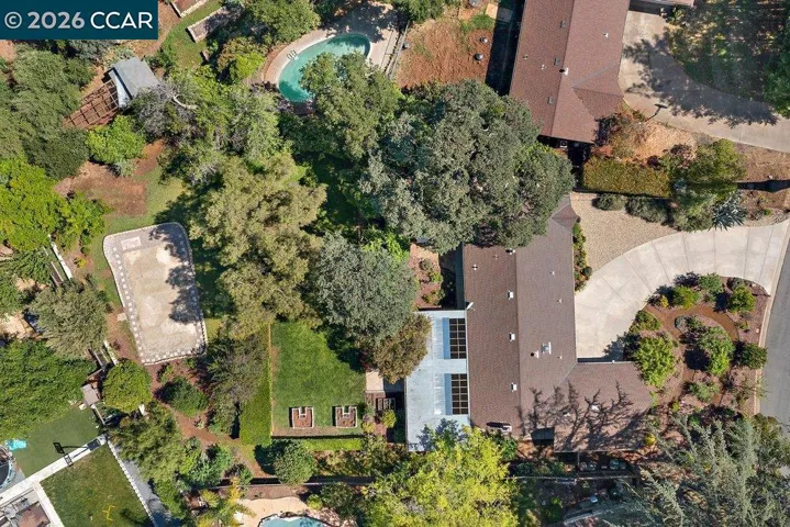 1025 Panadero Way, Clayton, California 94517