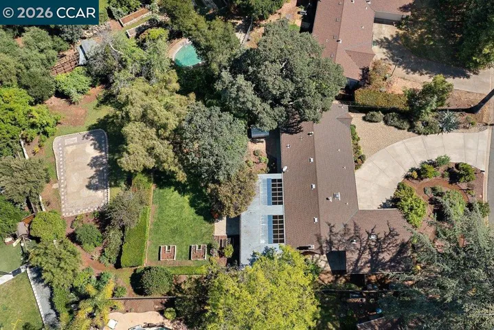 1025 Panadero Way, Clayton, California 94517
