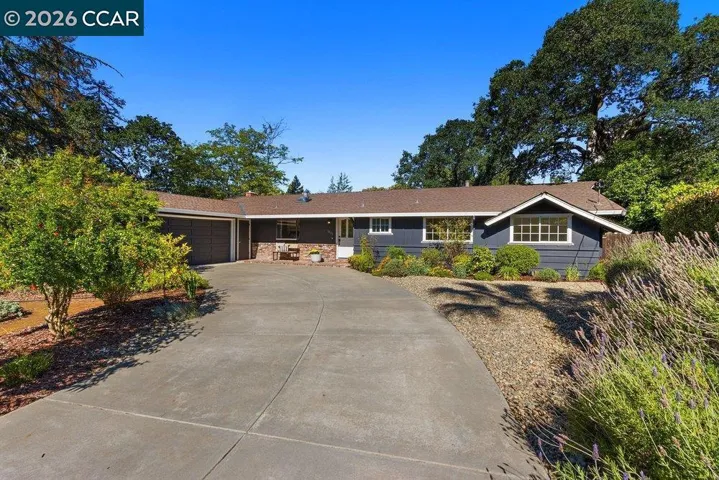 1025 Panadero Way, Clayton, California 94517