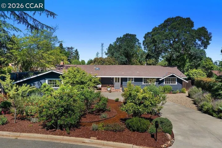 1025 Panadero Way, Clayton, California 94517
