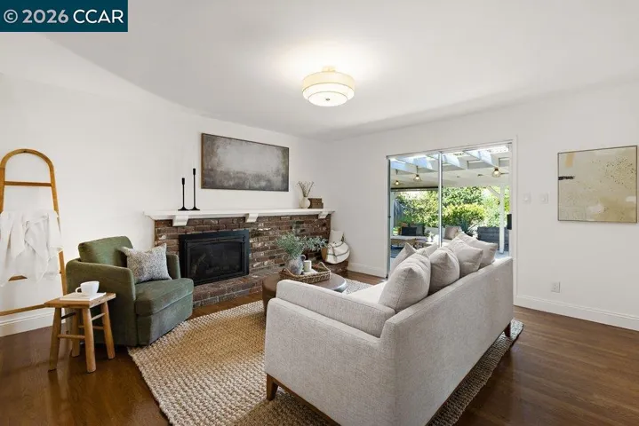 1025 Panadero Way, Clayton, California 94517