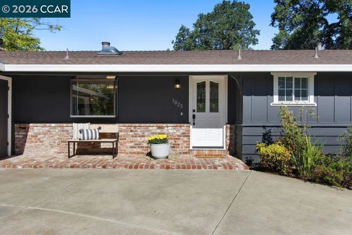 1025 Panadero Way, Clayton, California 94517