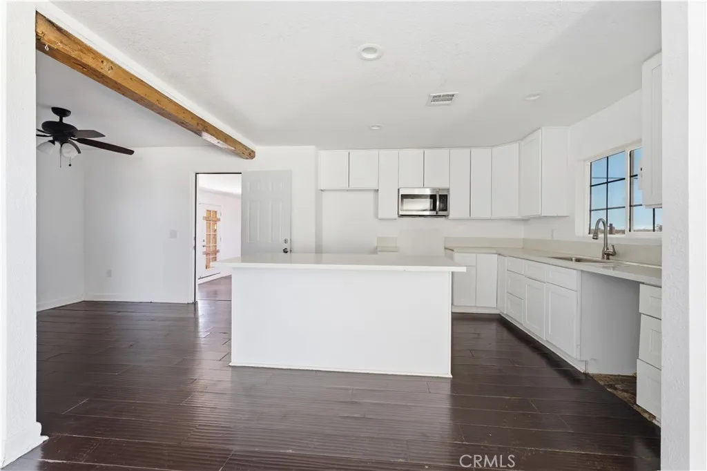 18531 E Palmdale Boulevard, Palmdale, California 93591 — photo 5