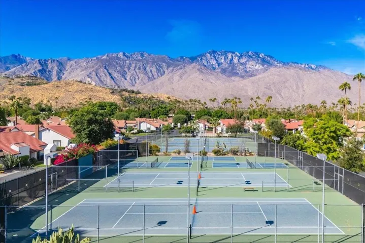 41-Canyon Sands Amenities (12)