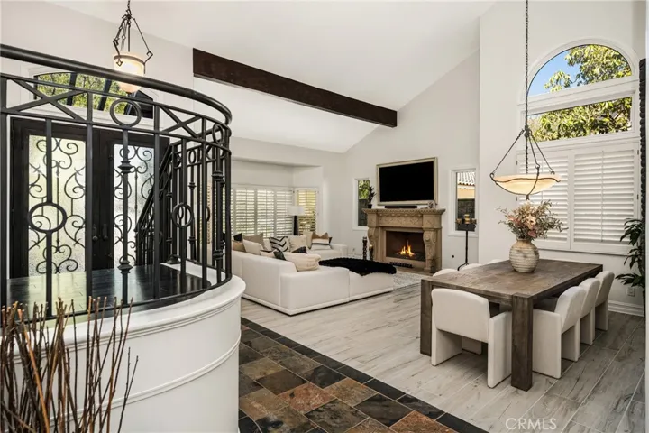 Living & Dining room