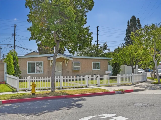 13478 Fanshaw Avenue, Paramount, California 90723