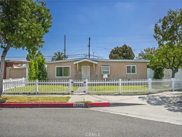 13478 Fanshaw Avenue, Paramount, California 90723
