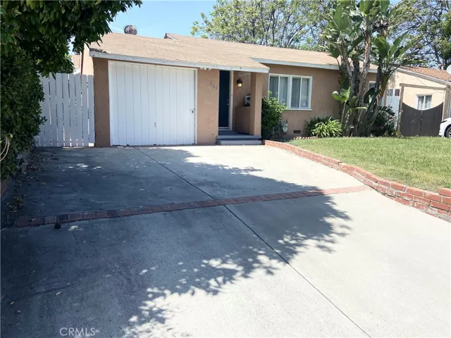 Wide driveway-Two car parking