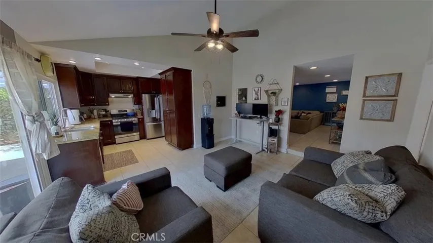 2885 Cascabel, Riverside, California 92503