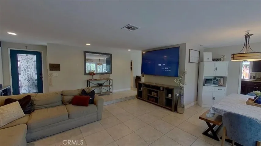 2885 Cascabel, Riverside, California 92503