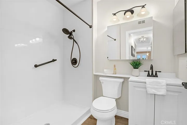 secondary bathroom