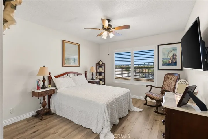 secondary bedroom