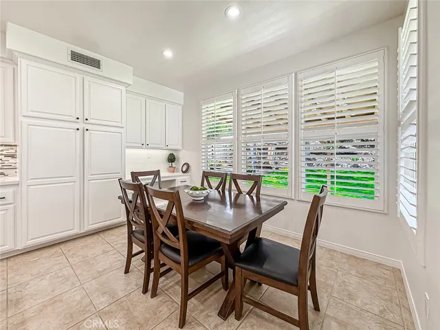 breakfast nook