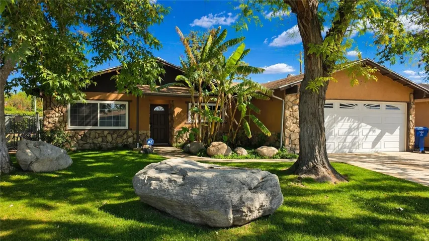 1118 Washington, Bakersfield, California 93308