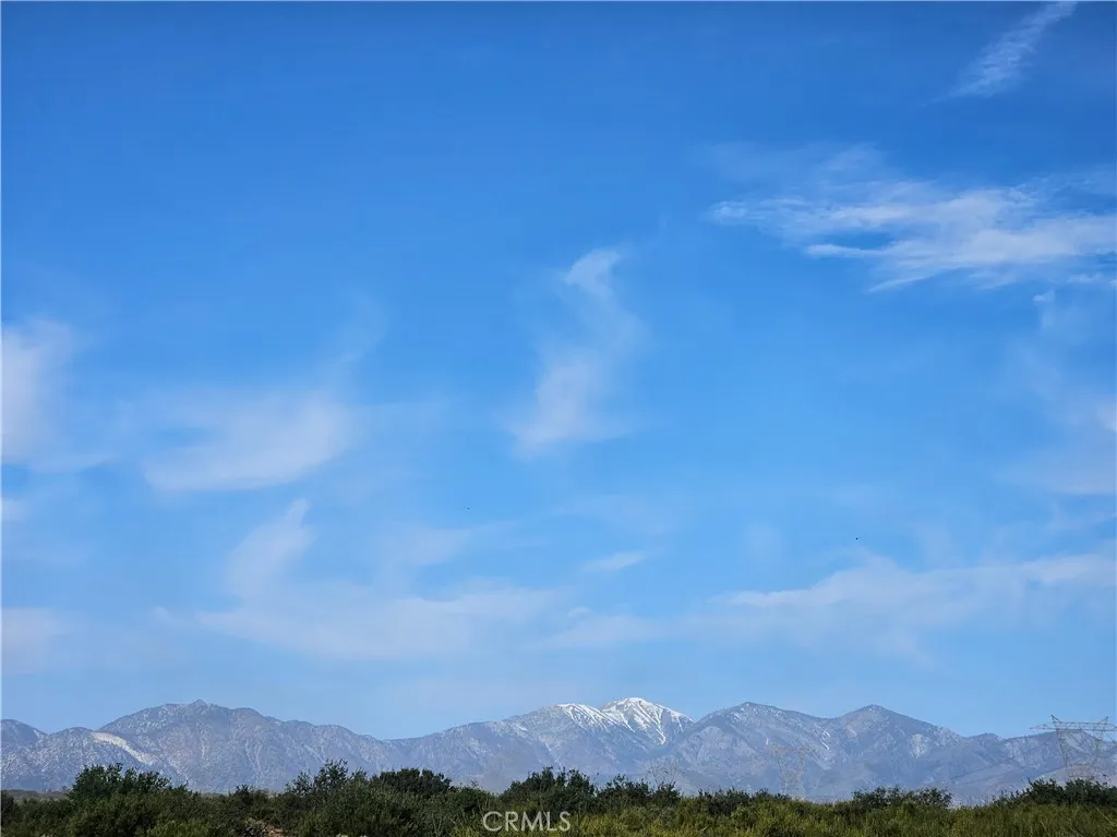 357 311-02, Oak Hills, California 92344 — photo 5