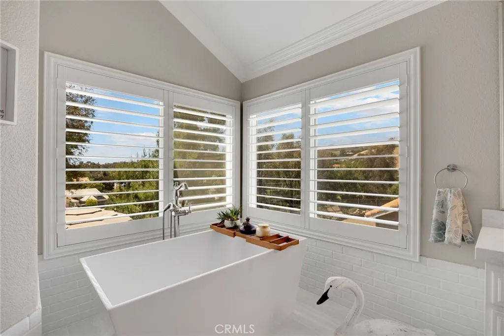 Dreamy tub