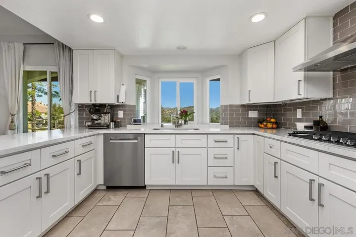23969 Nectar Way, Ramona, California 92065