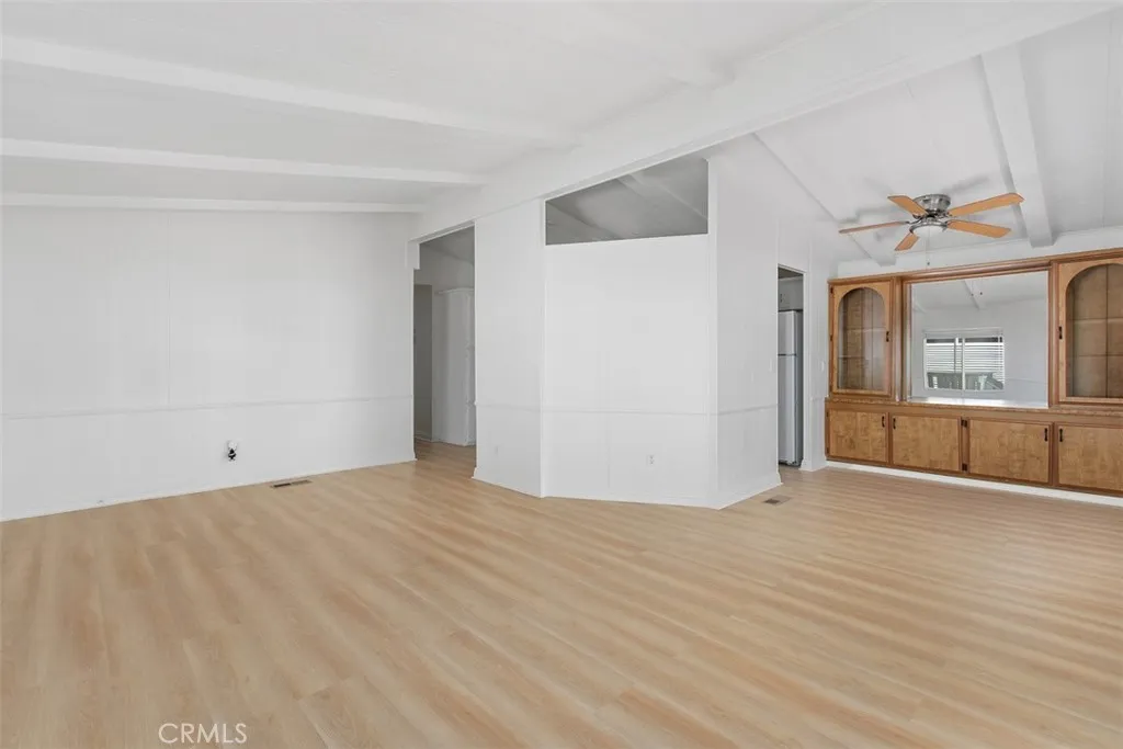 Living Room - Dinning Area