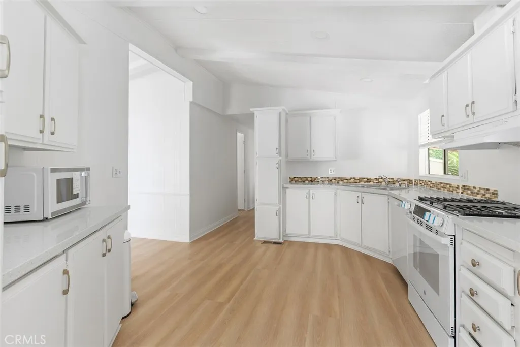 Kitchen 3
