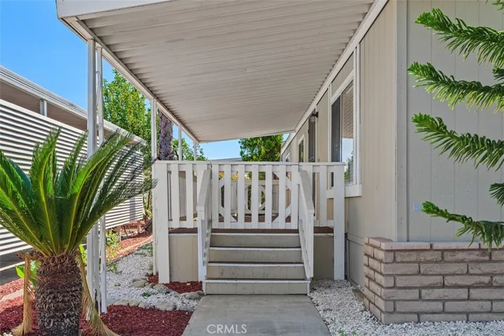 Porch 1