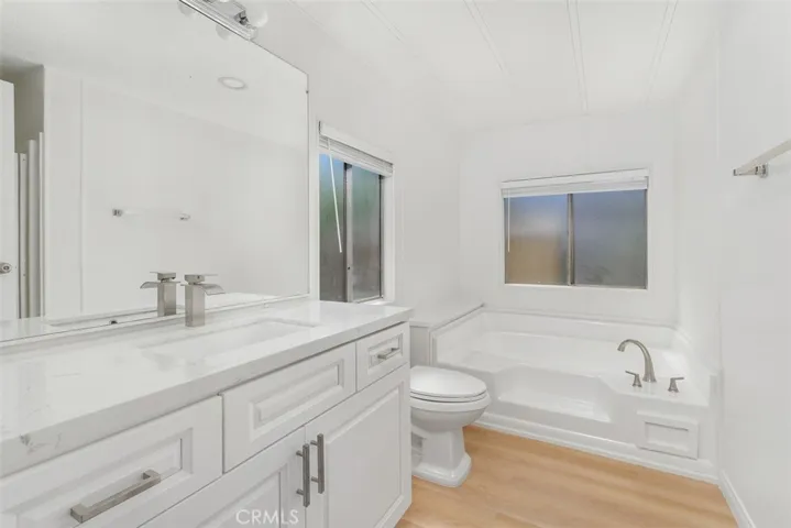 Main Suite Bathroom