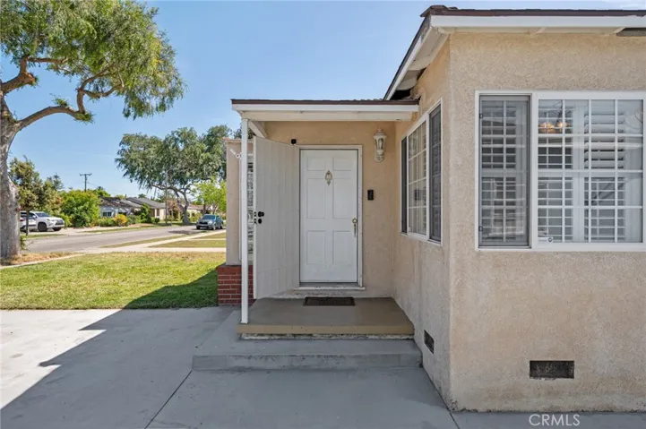 2951 Baltic Avenue, Long Beach, California 90810