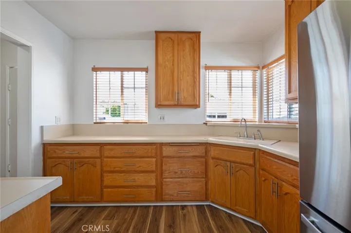 2951 Baltic Avenue, Long Beach, California 90810