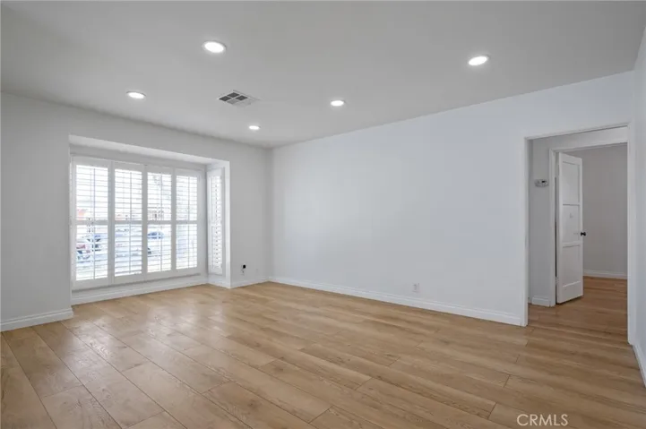 2951 Baltic Avenue, Long Beach, California 90810