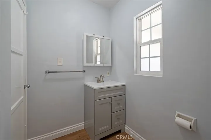 2951 Baltic Avenue, Long Beach, California 90810