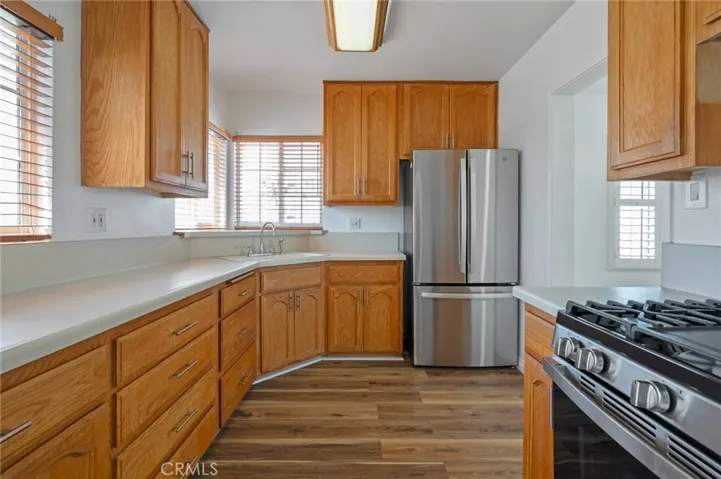 2951 Baltic Avenue, Long Beach, California 90810