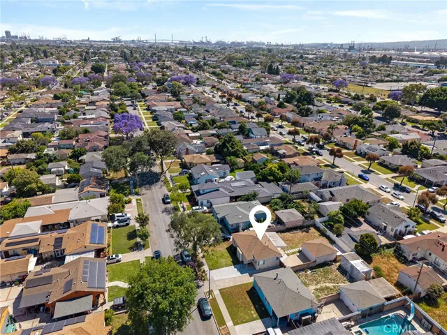 2951 Baltic Avenue, Long Beach, California 90810