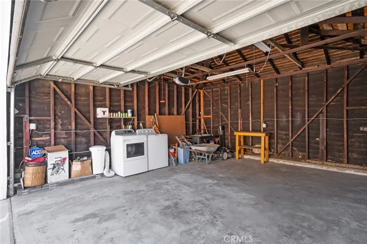 2951 Baltic Avenue, Long Beach, California 90810