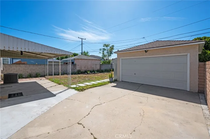 2951 Baltic Avenue, Long Beach, California 90810
