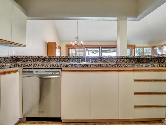 17-41103 Woodhaven Dr E-17