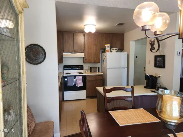 Kitchen 4