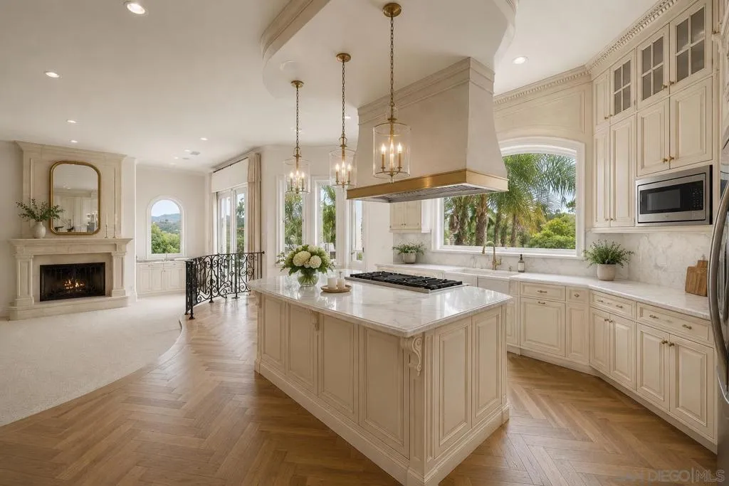 https://zimg.paragon.ice.com/ParagonImages/Property/PA/SDMLS/260009312/10/1024/768/13c3c279a3eed1343eb15fe09a56b36d/3/f261ffeec8fcad45915627690e9d16f7/260009312-ad0f802c-114b-448d-90a6-49d0e98db6da.JPG