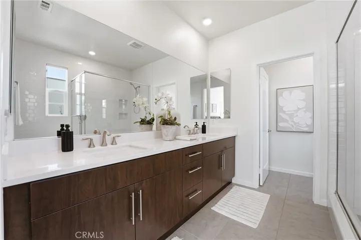Dual sinks in primary
