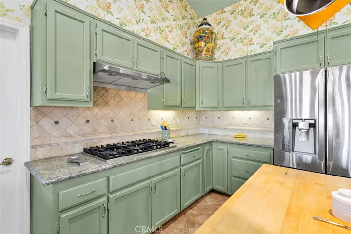 8828 Vincent Court, Hesperia, California 92344