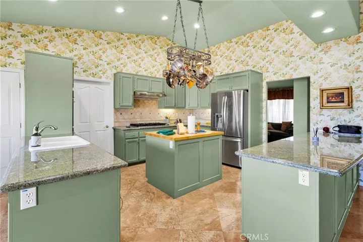 8828 Vincent Court, Hesperia, California 92344