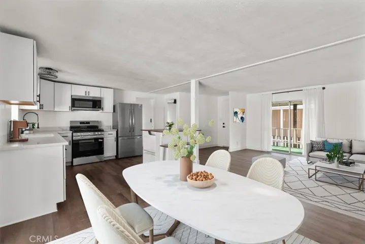 300 Rampart Street, Orange, California 92868