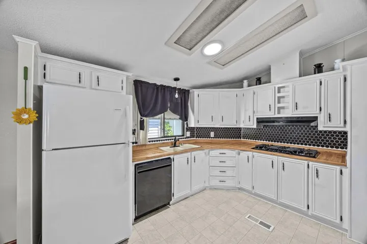 RaeAllenMedia Santa Fe Ave #20-12