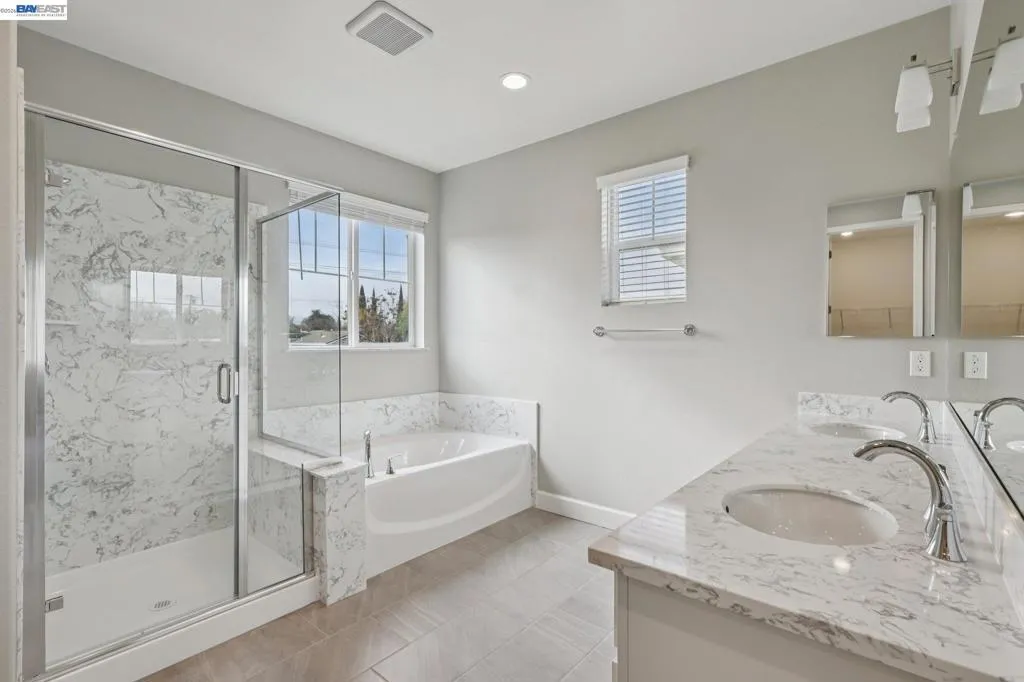 separate shower and soaking tub
