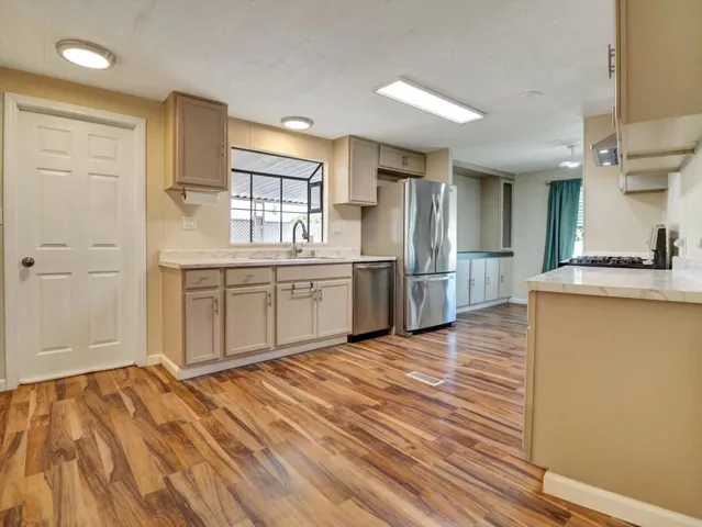 19-51555 Monroe St 75-19